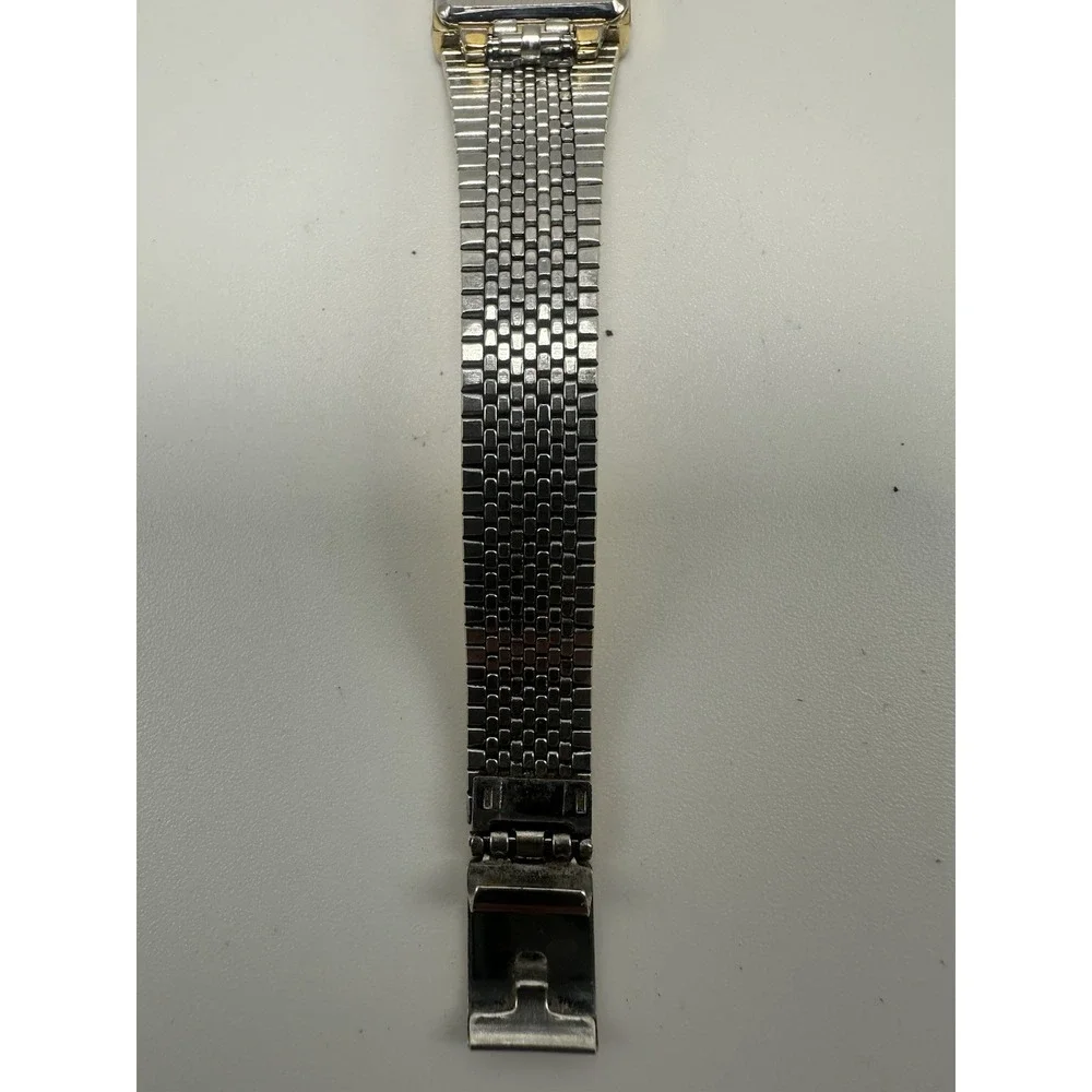 Pierre Cardin Ladies Watch New Battery 18MM 7